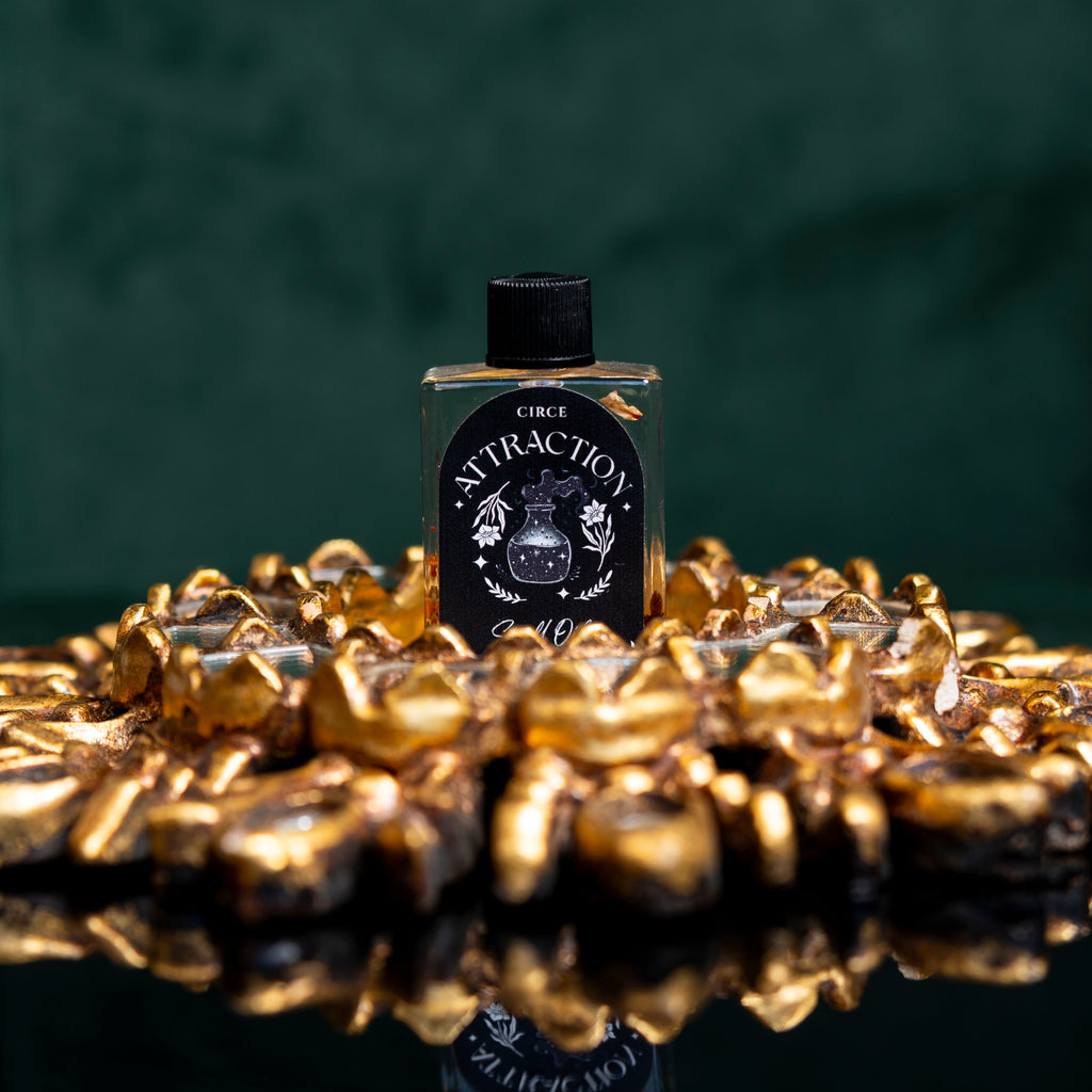 Attraction Spell Oil — Apple Cinnamon Ritual Oil